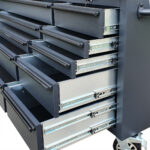 Επαγγελματικός πάγκος εργασίας με ντουλάπια εργαστηρίου