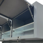 Επαγγελματικός πάγκος εργασίας με ντουλάπια εργαστηρίου